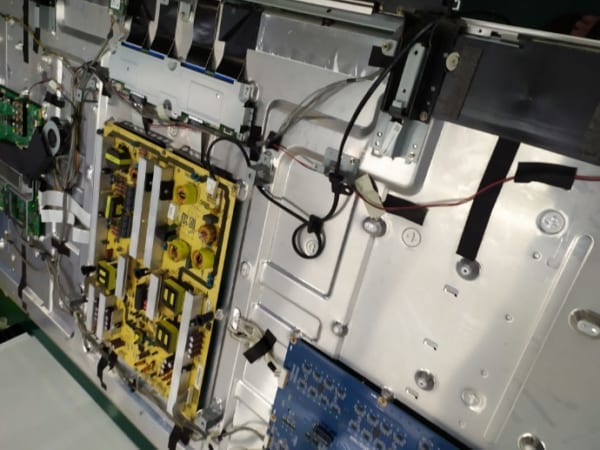 Sửa chữa tivi giá rẻ tại Hà Nội